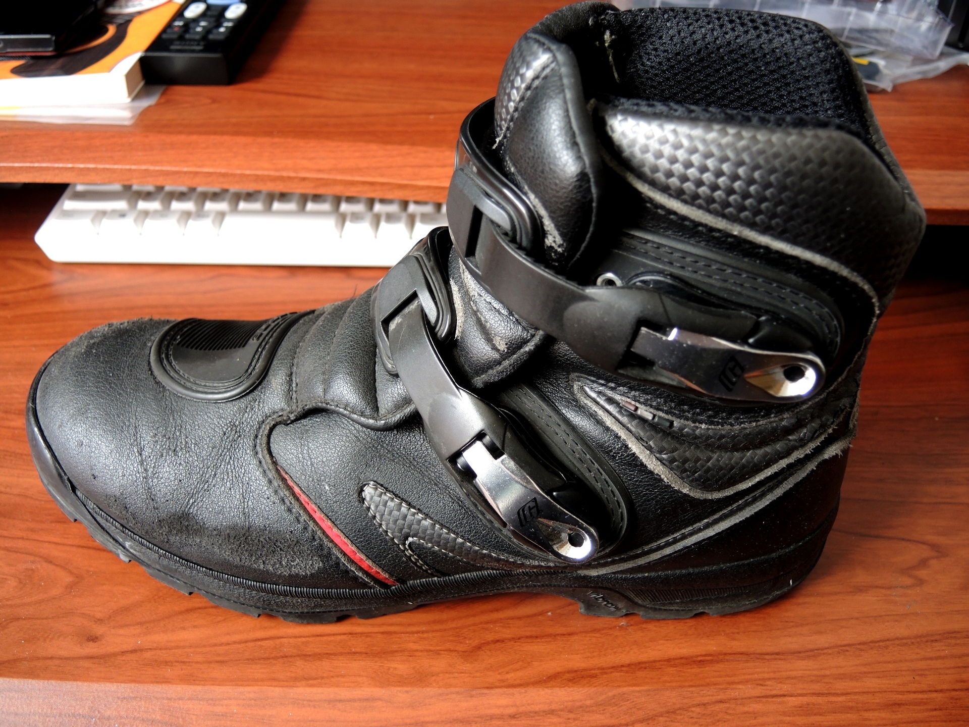 お値下げ中　ガエルネ タフギア ホワイト ブロックソール ガエルネ「タフギア」は履いた瞬間から馴染む機能性抜群ブーツ