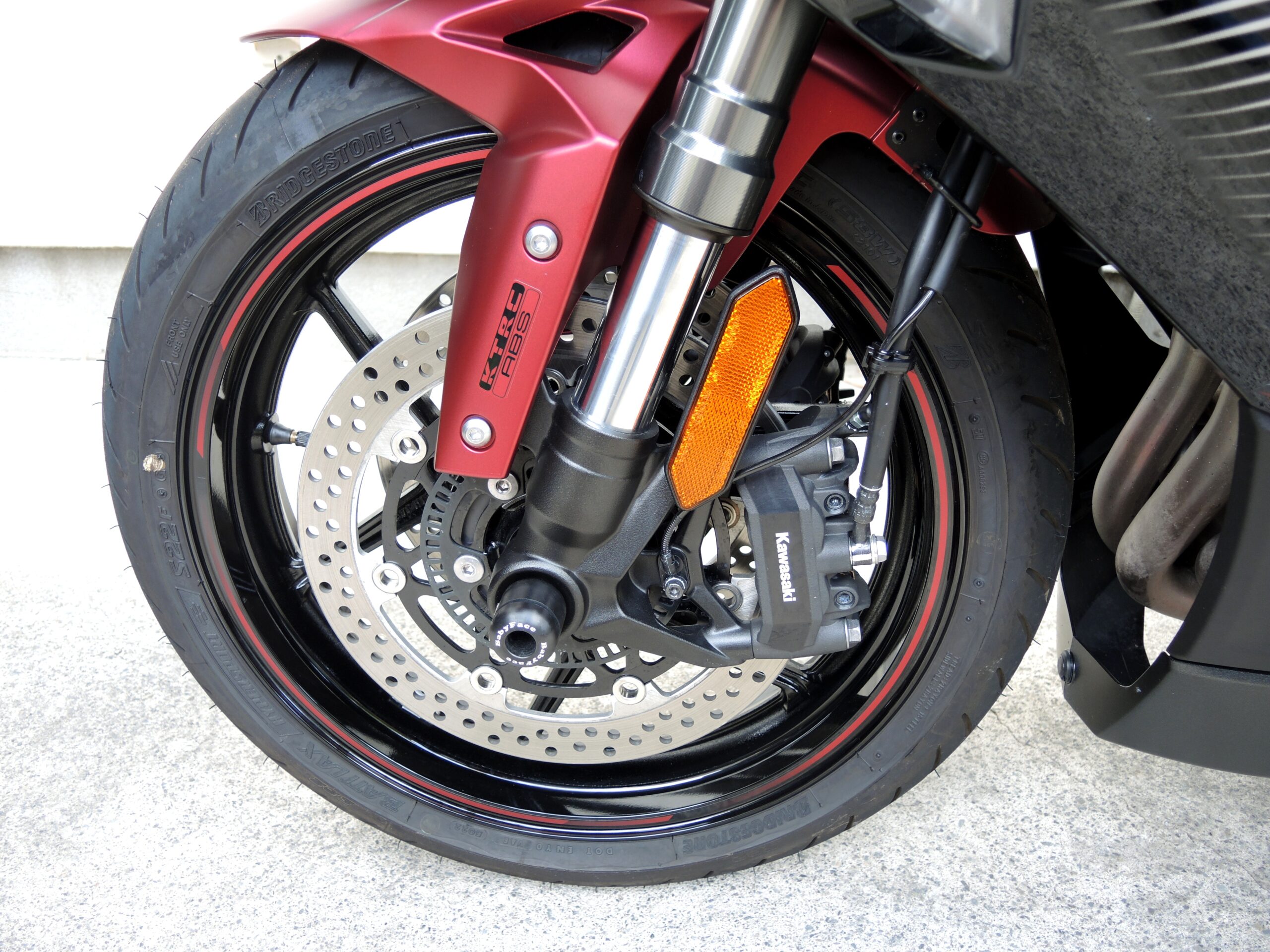 NINJA 1000SXにフロントサイドリフレクターを追加装備しました